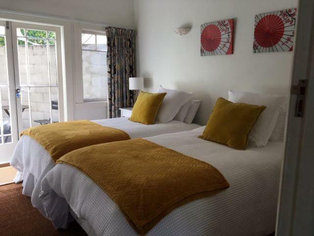 Irongate Retreat Bed & Breakfast Hastings Exterior photo