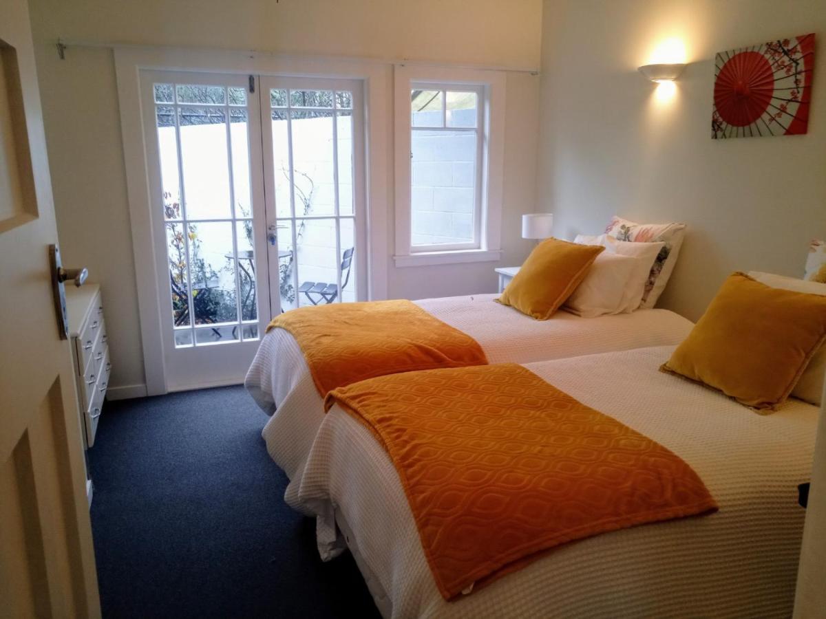 Irongate Retreat Bed & Breakfast Hastings Exterior photo