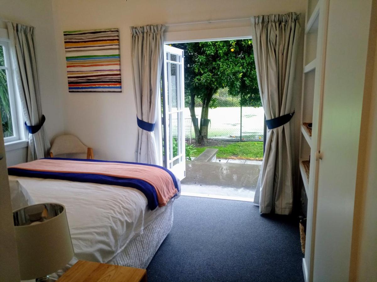 Irongate Retreat Bed & Breakfast Hastings Exterior photo