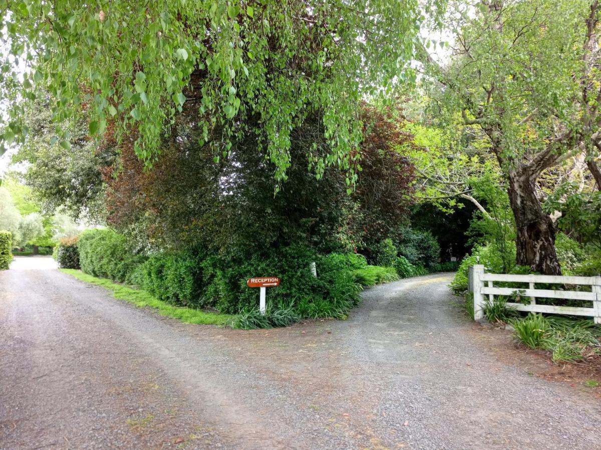 Irongate Retreat Bed & Breakfast Hastings Exterior photo